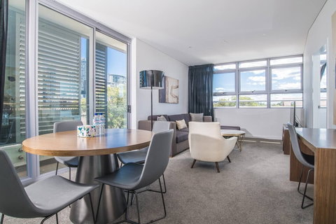 2bed Apartment! Modern Home For 4 At Chatswood - Local Tourism 4