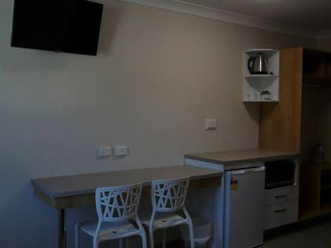 BEST WESTERN CASTLE LODGE MOTEL - Accommodation Australia 1