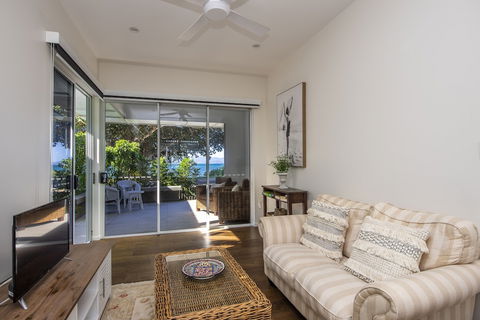 Reflections Villa 3 - Accommodation Australia 3