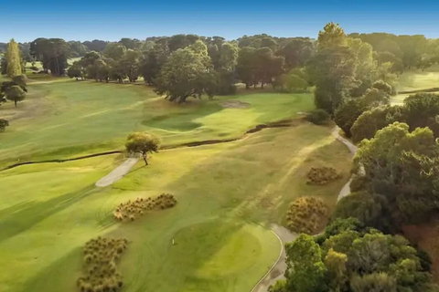 Sun, Beach, Shops, Wifi, Netflix - Local Tourism 0