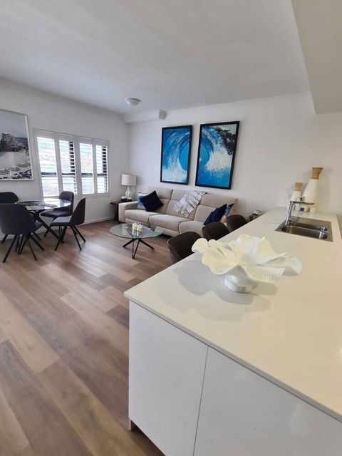 Modern 2 BR With Private Pool & Garden - Local Tourism 3