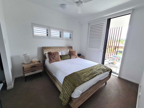 Modern 2 BR With Private Pool & Garden - Local Tourism 4