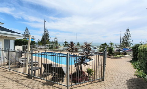 Scarborough Beach Front Resort Shell 13 - Local Tourism 1