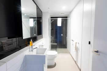 Dreamhome Service Apartment ABeckett - Local Tourism 3