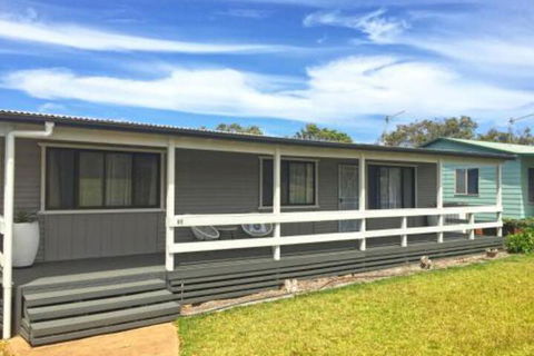 The Relax Shack At Culburra Beach Sleeps 7 - Australia Shopping 0