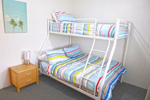 The Relax Shack At Culburra Beach Sleeps 7 - Australia Shopping 4