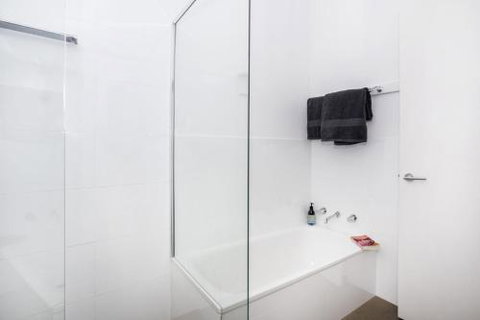 THE PARKVIEW At MOLLYMOOK - Bed n Breakfasts 4