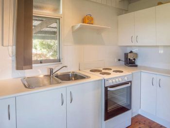 The 5th Green - Accommodation Australia 2