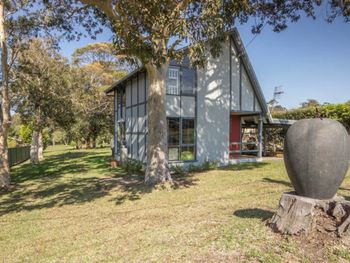 The 5th Green - Accommodation Australia 4