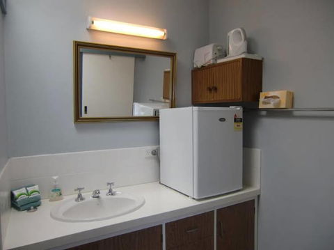 Econo Lodge Kansas City - Local Tourism 0