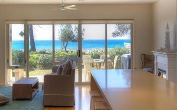 Noraville On The Beach - Accommodation Australia 2