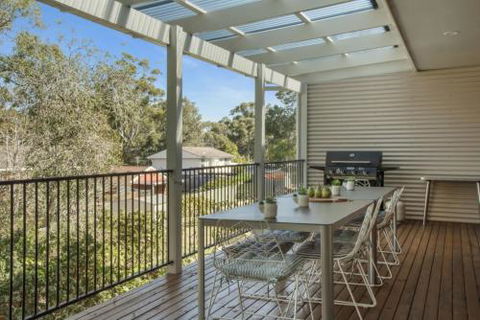 BEACH WITHIN REACH - Accommodation Australia 0