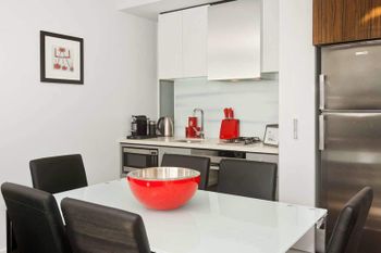 Executive Bay Views St. Kilda - Accommodation Australia 1