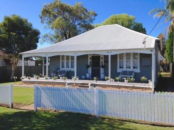 Edgeworth Street Manor - Local Tourism 0
