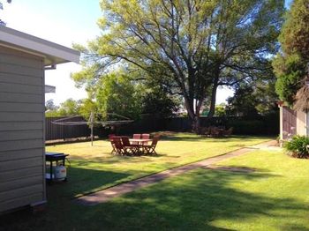 Edgeworth Street Manor - Local Tourism 2