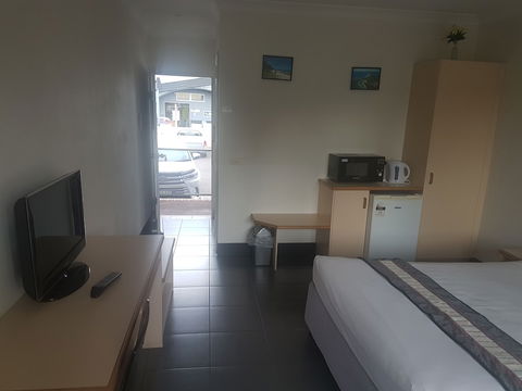 Jopen Cafe & Motel - Accommodation Australia 5