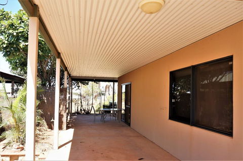 Ningaloo Breeze Villa 2 - Australia Shopping 1