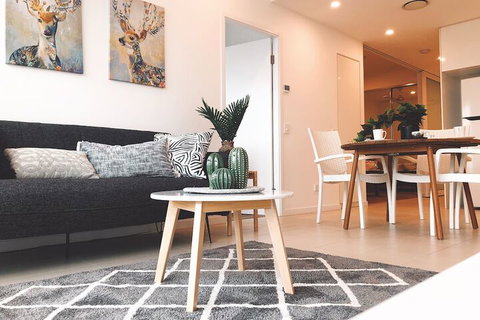 St.Tropez Apartment - Accommodation Australia 5