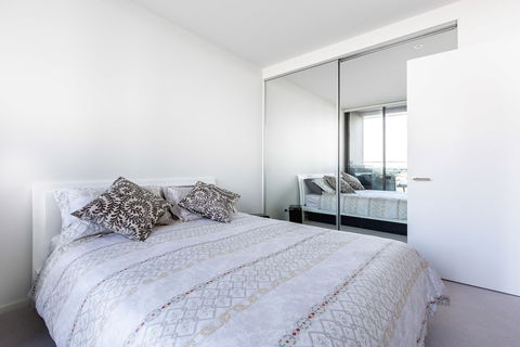 Sabrina, 2BDR Docklands Apartment - Accommodation Australia 6