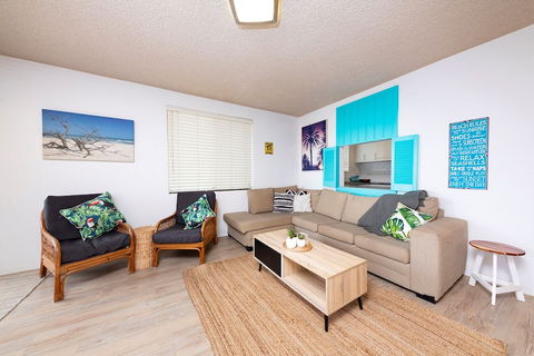 Hibiscus Court Unit 4 - Local Tourism 0