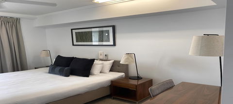 Airtrip Apartments On Carlyle St. Mackay - Australia Shopping 4