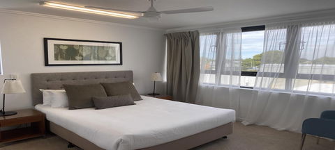 Airtrip Apartments On Carlyle St. Mackay - Australia Shopping 5