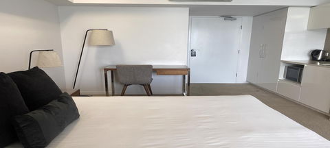 Airtrip Apartments On Carlyle St. Mackay - Australia Shopping 2
