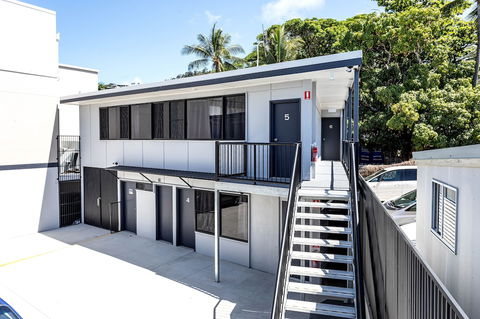 Airlie Sun & Sand Accommodation 6 - Local Tourism 1