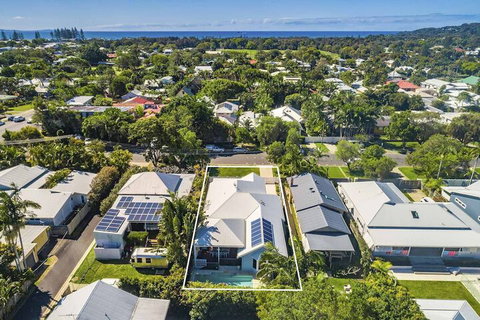 A PERFECT STAY - Stanhope Byron - Australia Shopping 2