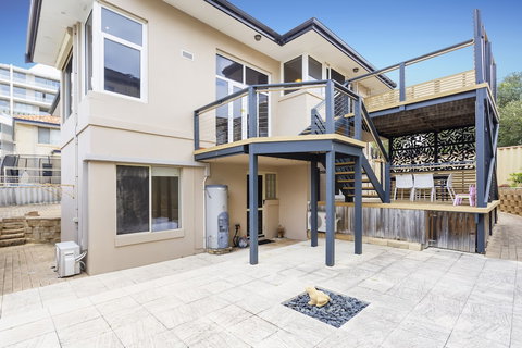 Scarborough Seaview Loft - Local Tourism 0