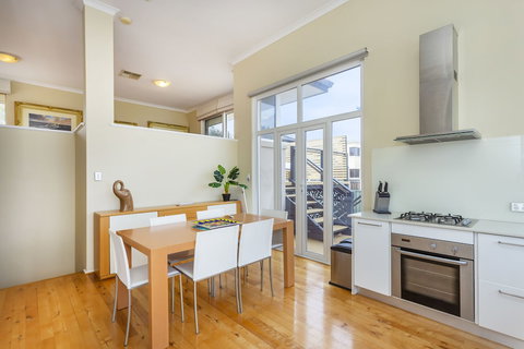 Scarborough Seaview Loft - Local Tourism 3