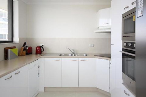 Broadwater Shores Waterfront Apartments - Australia Shopping 5