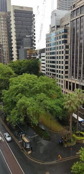 Madison Carrington Apartments - Australia Shopping 1