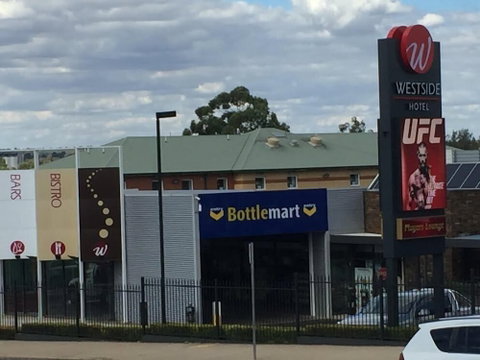 Across Country Motor Inn - Accommodation Australia 0
