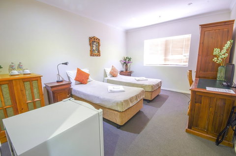 Regency Apartments - Accommodation Australia 2