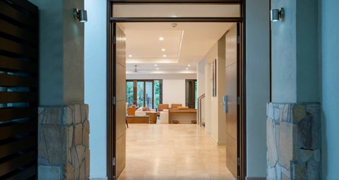 Sea Temple Port Douglas 3 Bedroom Luxury Villa - Local Tourism 5