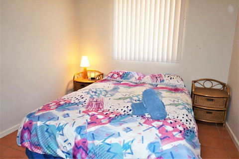 Osprey Holiday Village Unit 123 - Australia Shopping 6