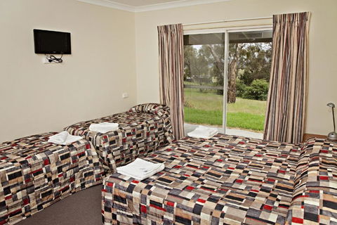 BATHURST GOLDFIELDS MOTEL On MOUNT PANORAMA - Accommodation Australia 5