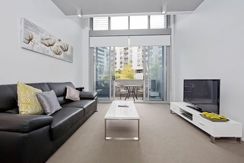 Accommodate Canberra - Bed n Breakfasts 3