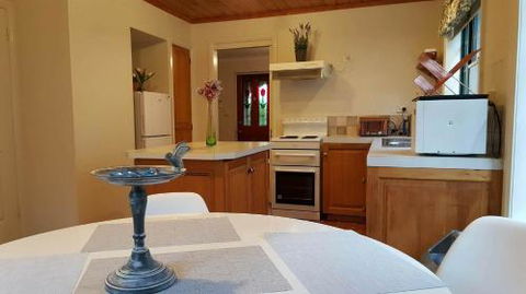 3 Batten Street - Australia Shopping 3