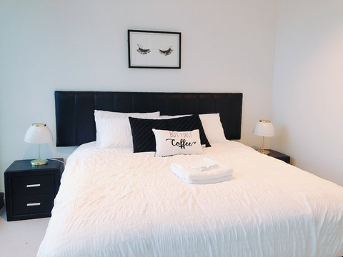 Skytower Apartment - Australia Shopping 4