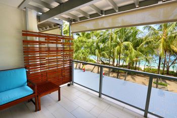 Drift Luxury Private Apartment - Bed n Breakfasts 6