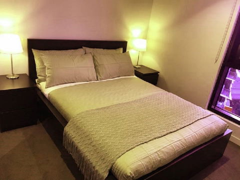 Southbank Platinum Tower Apartment - Accommodation Australia 6