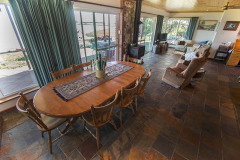 Jury Road Orchard - Australia Shopping 4