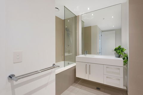 Sanctuary Apartments - Prima Pearl - Australia Shopping 6