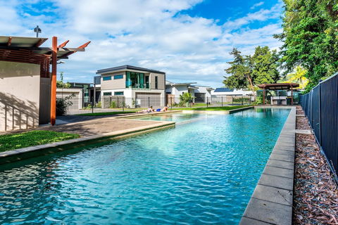 Blue Lagoon Villa B - Bed n Breakfasts 3
