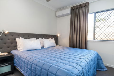 Blue Lagoon Villa B - Bed n Breakfasts 6