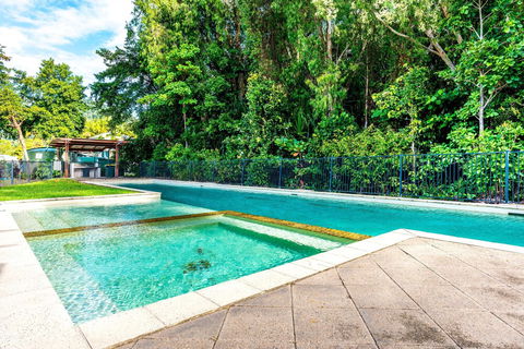 Blue Lagoon Villa B - Bed n Breakfasts 4