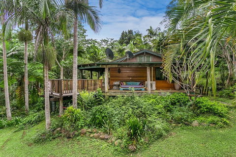1 Bedroom Home Surrounded By Nature - Bed n Breakfasts 0
