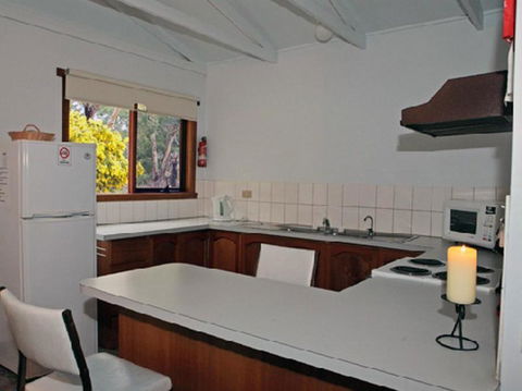 Bagara Cottage Holiday Rental  - Australia Shopping 3